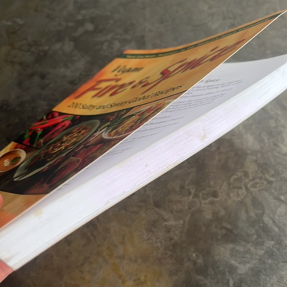 Vegan Fire & Spice Cookbook - Picture 8 of 10